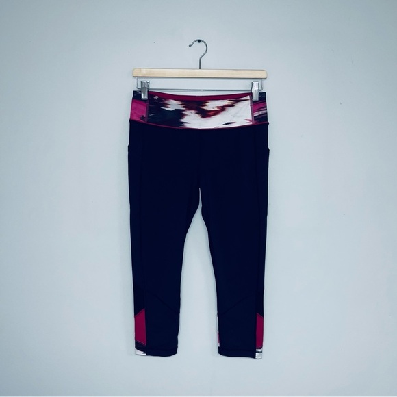 Lululemon Leggings Women's Size 8 US Black Red Pink Pace Rival Crop Luxtreme - Picture 2 of 13